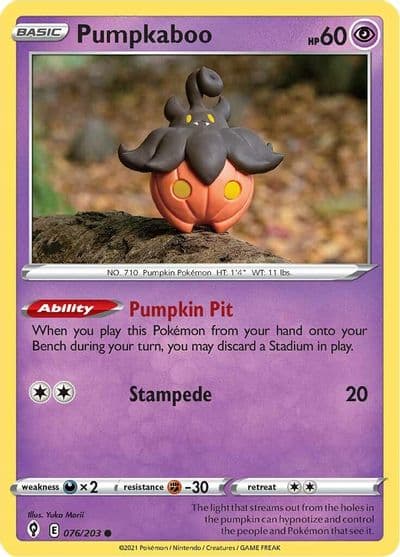 Pumpkaboo SWSH07: Evolving Skies Pokemon card