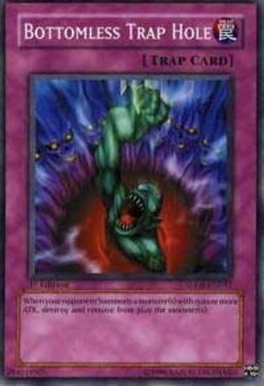 Bottomless Trap Hole Structure Deck: The Dark Emperor Yu-Gi-Oh! card