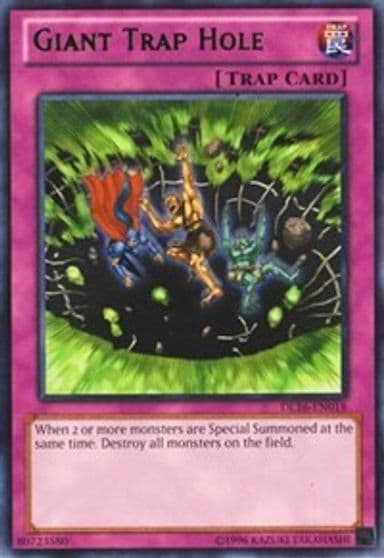Giant Trap Hole Green Duelist League Promo Yu-Gi-Oh! card