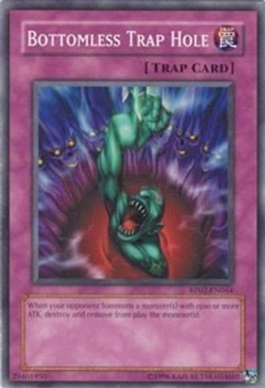 Bottomless Trap Hole Retro Pack 2 Yu-Gi-Oh! card